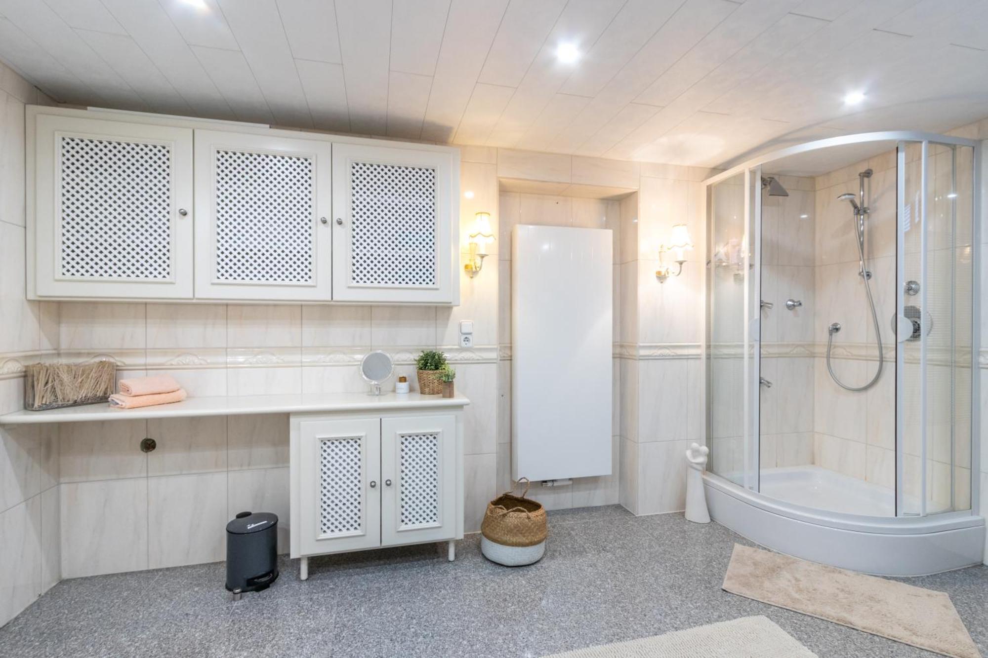 Eifelbergversteck Grosse Und Moderne Einliegerwohnung In Майен Екстериор снимка